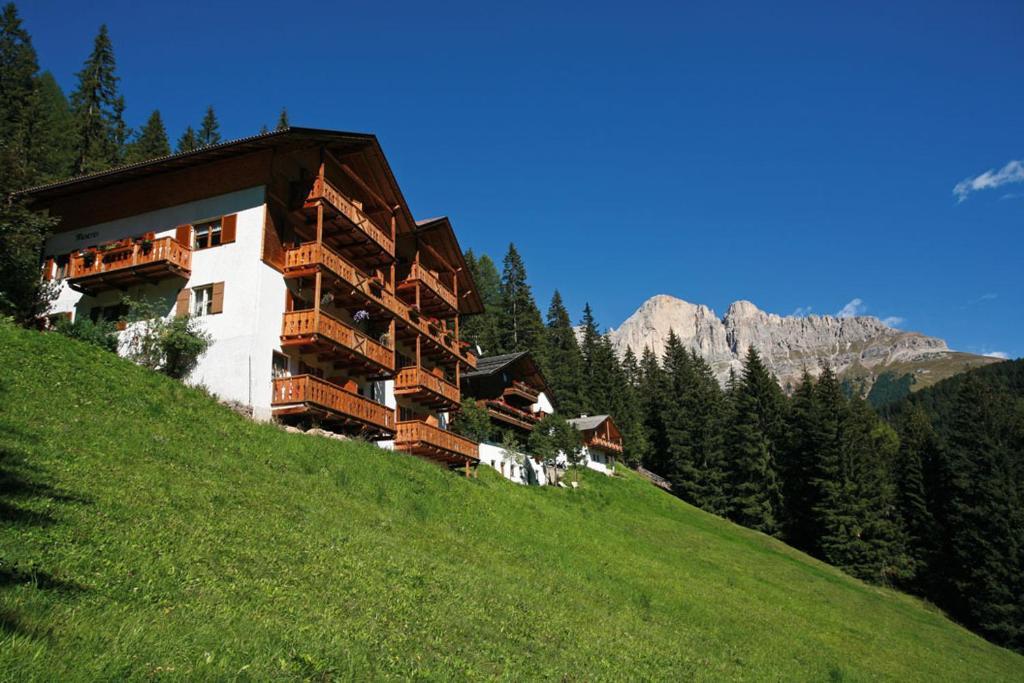 Gasthof Meierei Carezza al Lago Esterno foto