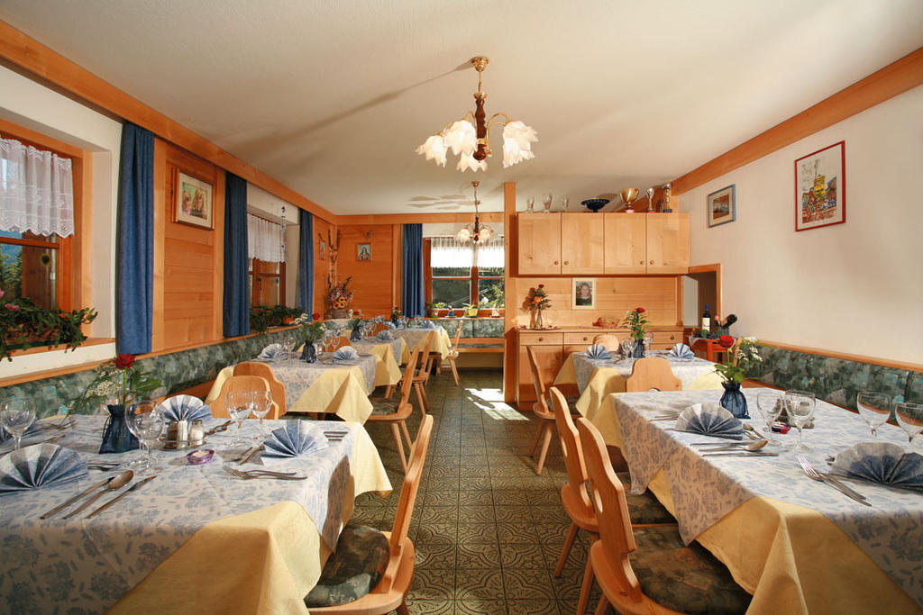 Gasthof Meierei Carezza al Lago Esterno foto